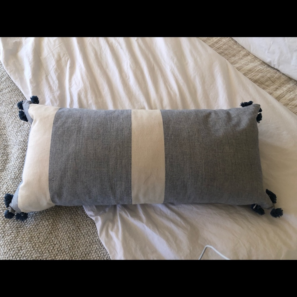 Serena & Lily Bainbridge Pillow Cover SOLD OUT!